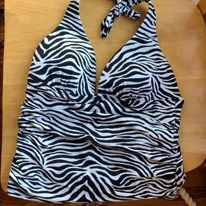 White house black market halter tankini size xs